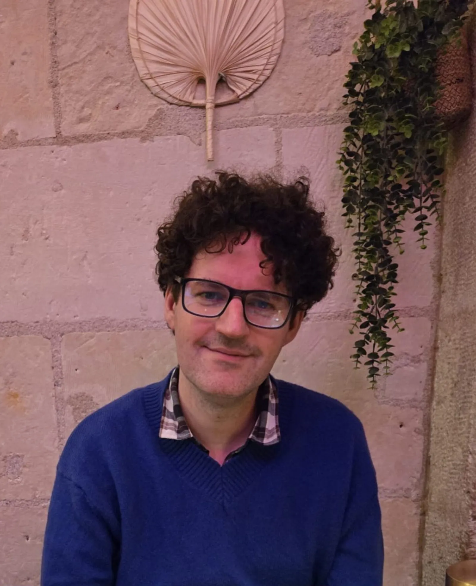 Portrait d’Antoine FAGET, praticien en hypnose à Tours